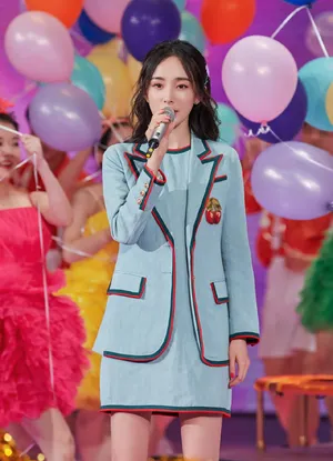 杨幂优雅活动照图片_3