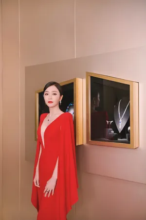 秦岚女王范性感魅惑写真图片_4