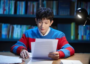 TFBOYS王源五四活动照图片_2