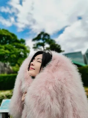 汤晶媚优雅动人写真图片_5