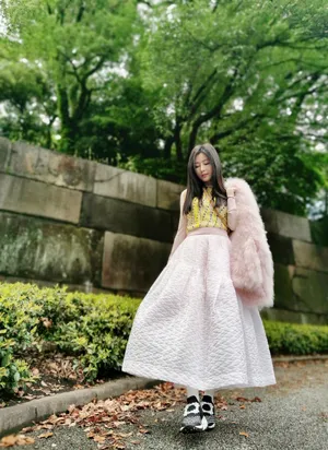 汤晶媚优雅动人写真图片_8