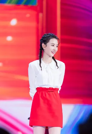 宋祖儿五四晚会性感写真图片_8
