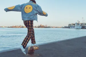徐海乔赫尔辛基街拍图片