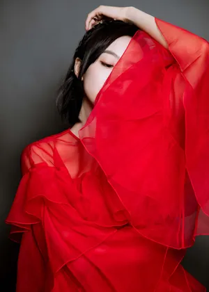 宋茜五四晚会性感俏皮写真图片_4