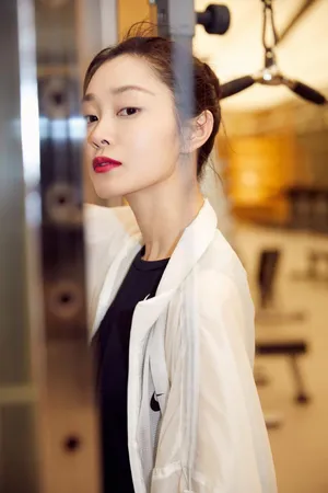 宋轶清新甜美元气写真图片