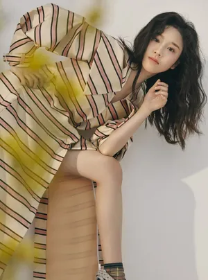 葛施敏时尚杂志性感写真图片