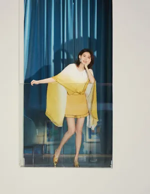高露柔美养眼时尚写真图片_2