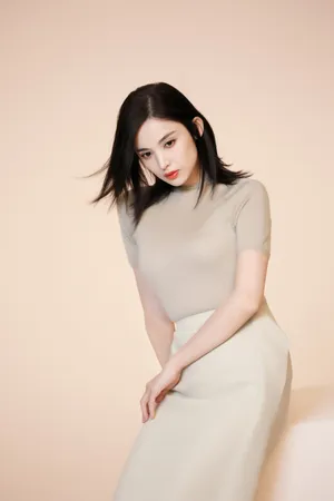 古力娜扎白皙性感写真图片_1