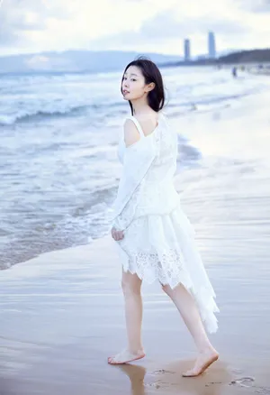 宋轶白裙仙气灵动写真图片_8