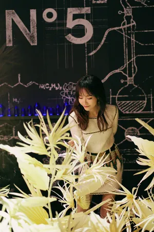 唐嫣优雅气质活动写真图片_1