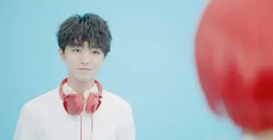 王俊凯出演五月天MV帅气图片_5