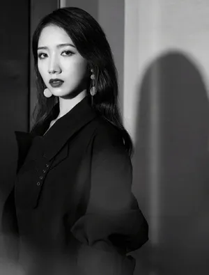 孟美岐魅力性感大片写真图片_7