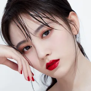 鞠婧祎清新甜美代言图片_2