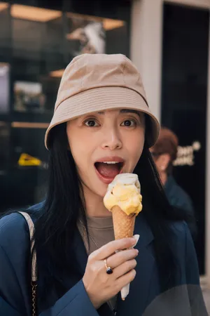 姚晨时尚俏皮街拍图片_3