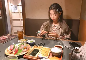 杨超越甜美日本旅拍照图片_6