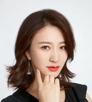 李小冉知性优雅写真图片_4