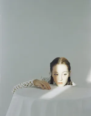 迪丽热巴复古质感写真图片_5