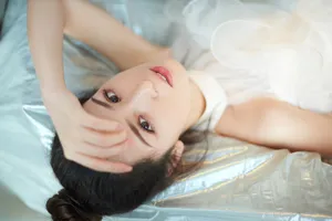 哈妮克孜清新性感写真图片_3