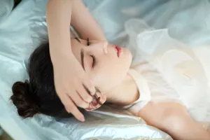哈妮克孜清新性感写真图片_4