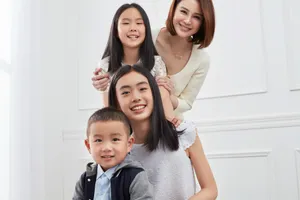 关悦母亲节温婉优雅写真图片