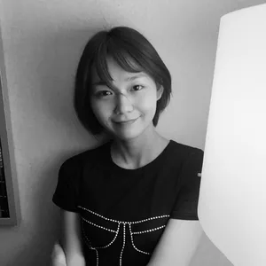 火箭少女101段奥娟黑白自拍照图片_3