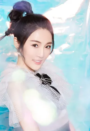 张可盈阳光甜美写真图片