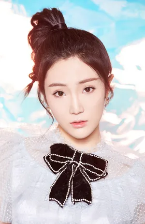 张可盈阳光甜美写真图片_2
