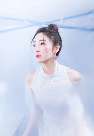 张可盈性感活动照图片_5