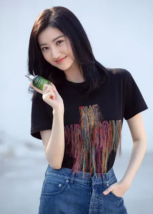 景甜时尚酷美写真图片_2
