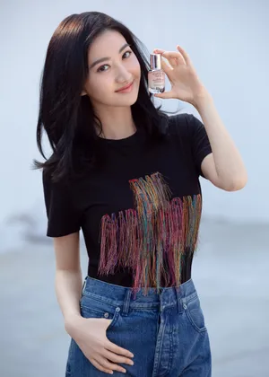 景甜时尚酷美写真图片_3