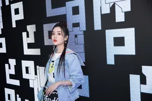 王梓薇酷帅脏辫时尚写真图片_7