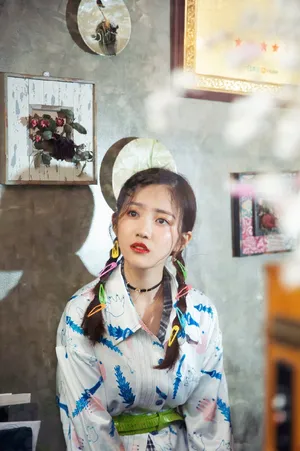 汤梦佳娇俏可爱时尚写真图片_5