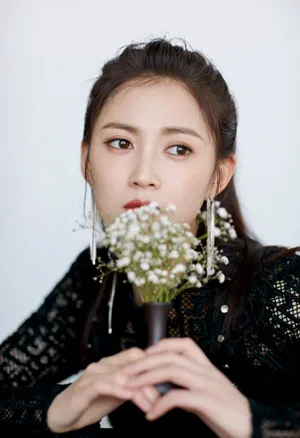 陈钰琪暗黑系性感写真图片_5