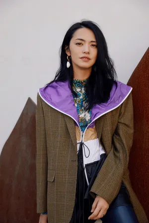 姚晨干练时尚街拍写真图片