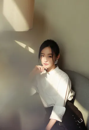 何泓姗清新甜美写真图片_4