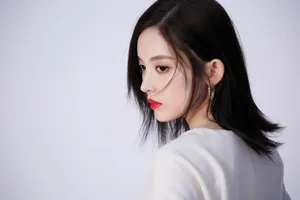 古力娜扎美艳动人写真图片_2