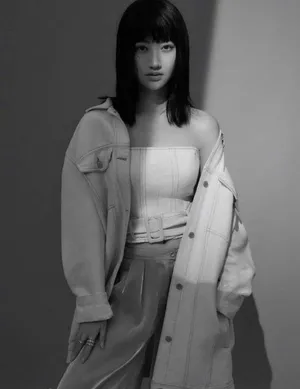 景甜性感时尚杂志写真图片_3