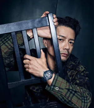 段奕宏《ELLEMEN》杂志封面写真_2