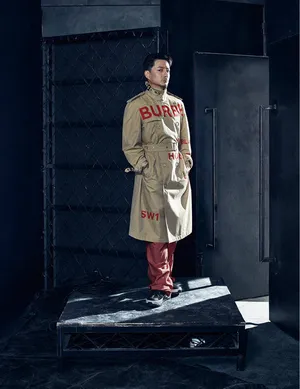 段奕宏《ELLEMEN》杂志封面写真_8