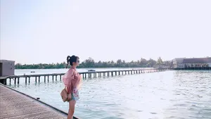 李念清凉性感海边写真图片_2