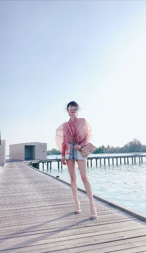 李念性感旅拍图片_3
