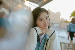 景甜甜美养眼街拍写真图片_4