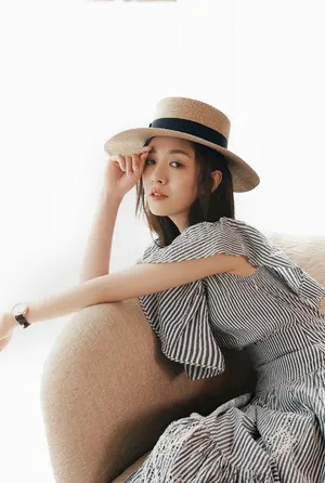 王晓晨时尚魅力杂志写真大片_4