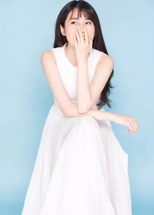 张可盈甜美写真图片