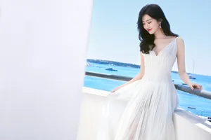 景甜白色纱裙仙气写真图片_2