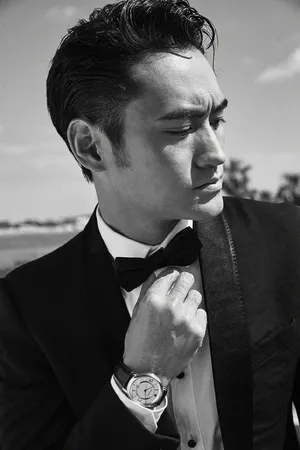 袁弘成熟魅力西装写真图片
