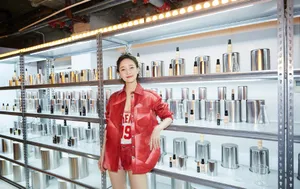 焦俊艳酷美皮衣性感活动图片_5