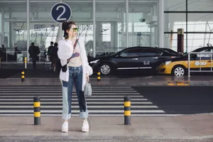 万茜休闲随性街拍图片_4