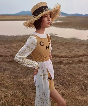 杜鹃荒野唯美时尚大片写真图片_2