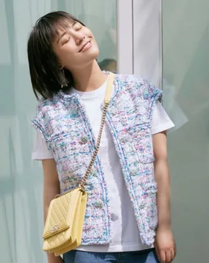 马思纯简洁大方小清新写真图片